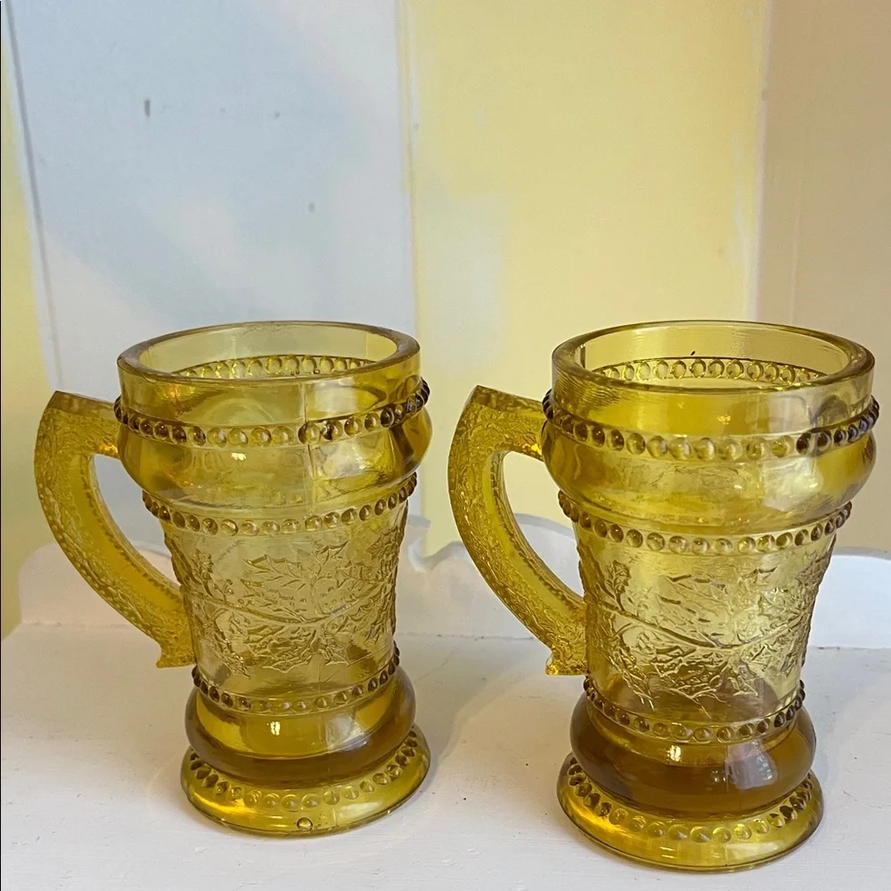 Pair of Antique Greentown No. 450 Holly Amber mug, also known as Golden Agate. - Picture 1 of 7